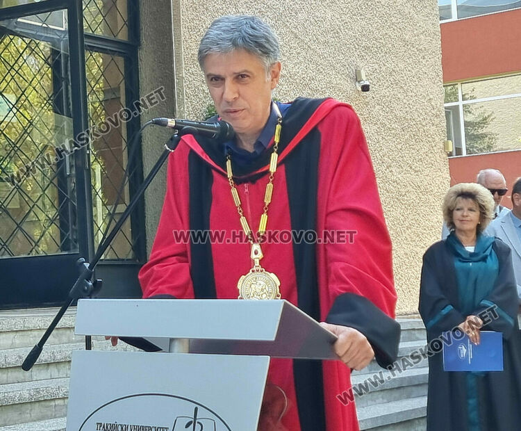 С 93 първокурсници стартира новата учебна година във филиала на Тракийския университет в Хасково