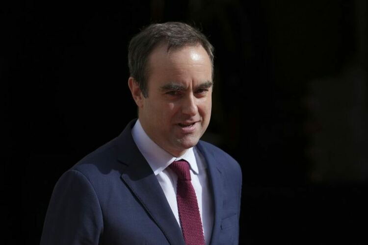 Себастиан Льокорню е новият премиер на Франция