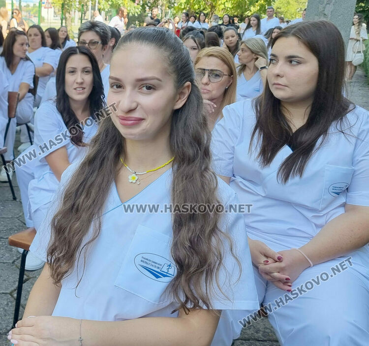 С 93 първокурсници стартира новата учебна година във филиала на Тракийския университет в Хасково