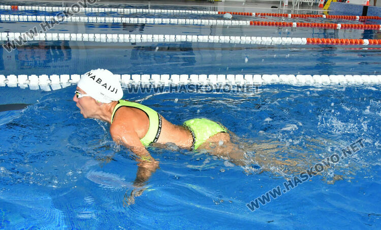 19 300 метра преплуваха участниците в Първия плувен маратон „Хасково плува“