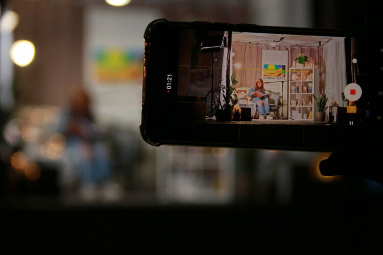 42-часов Национален маратон на четенето на живо организиран от Синик Старт в страната