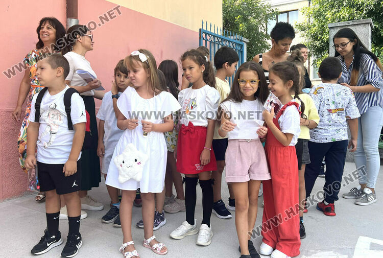 88 първокласници ще посрещне ОУ „Св. Климент Охридски“