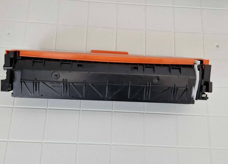 Над 1400 фалшиви тонер касети и кутии са задържани при проверка на тир