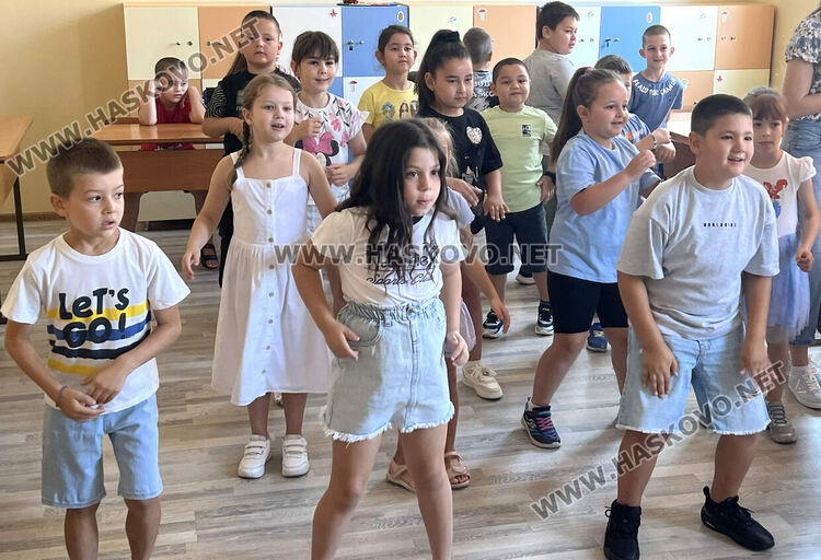 88 първокласници ще посрещне ОУ „Св. Климент Охридски“