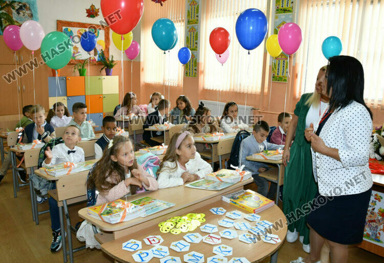 Със 120 първокласници по-малко ще посрещнат училищата в област Хасково 