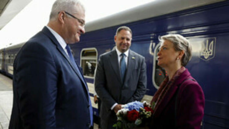 Великобритания обяви поредица от нови санкции срещу Русия