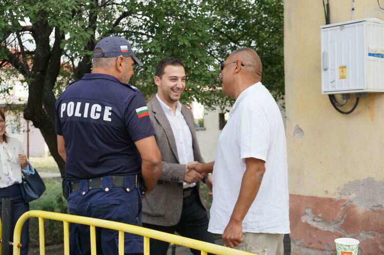 Разяснителната кампания за еврото стартира от село Стамболийски