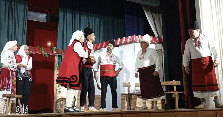 След десетилетия отново театър на сцената в Конуш 