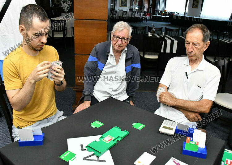 Колю Видев и Антонио Коцев спечелиха двойковия турнир по спортен бридж „Хасково 2025“