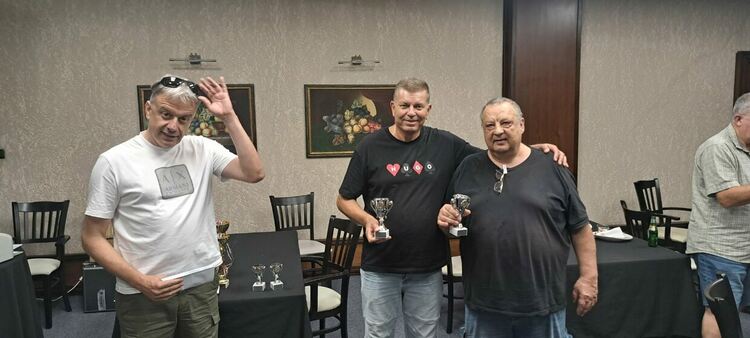 „Опустошителите“ спечелиха отборния турнир по спортен бридж в памет на Теню Тенев „Хасково 2025“