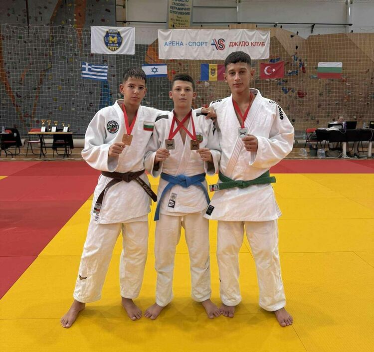 Джудистите на „Хасково“ с три титли и още седем медала на турнир в Пловдив