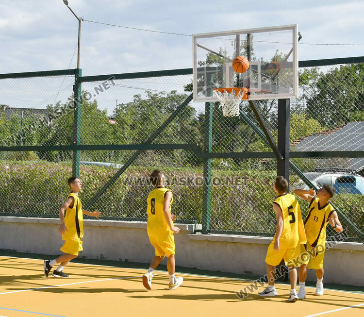 ПГДС „Цар Иван Асен II“ в Хасково с нова комбинирана спортна площадка