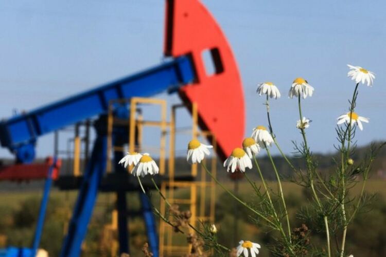 Цените на петрола растат след украински атаки срещу руска енергийна инфраструктура