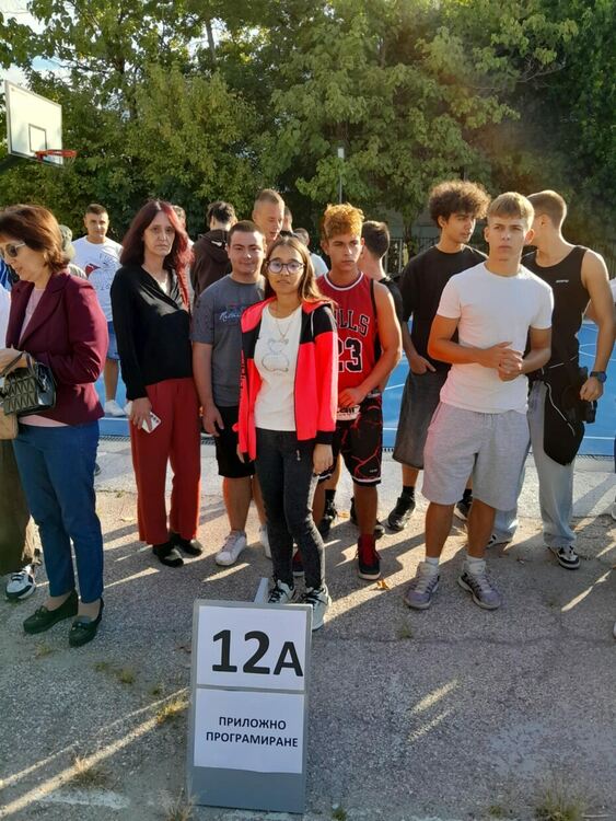 ПГМЕТ – Хасково посрещна своите ученици за 77-и път с надежда и вяра в успешното им бъдеще