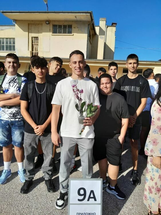 ПГМЕТ – Хасково посрещна своите ученици за 77-и път с надежда и вяра в успешното им бъдеще