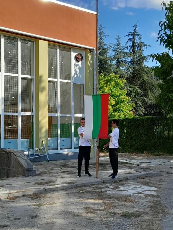 ПГМЕТ – Хасково посрещна своите ученици за 77-и път с надежда и вяра в успешното им бъдеще