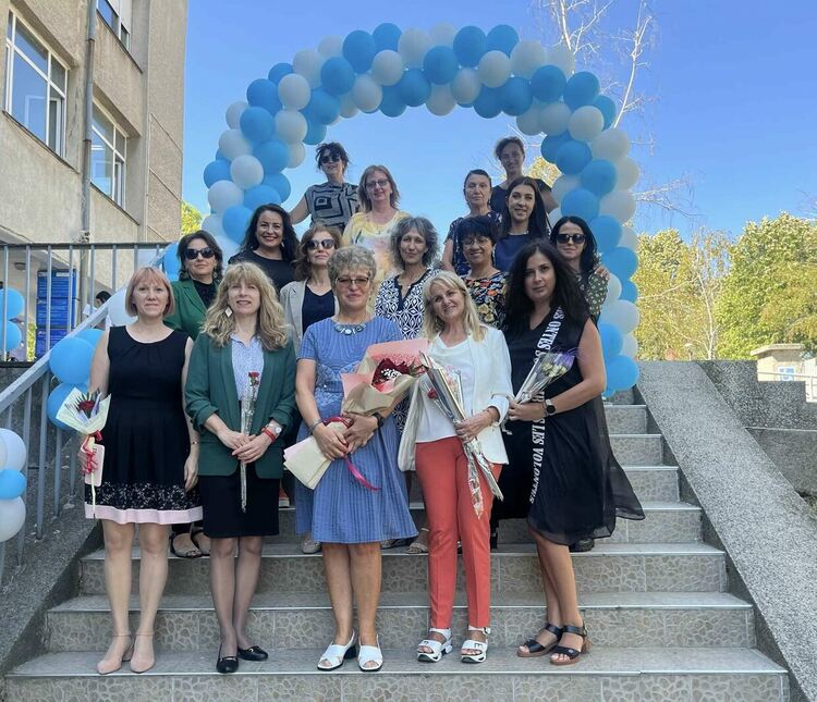 Тържествено откриха учебната година в Професионалната гимназия по туризъм в Кърджали