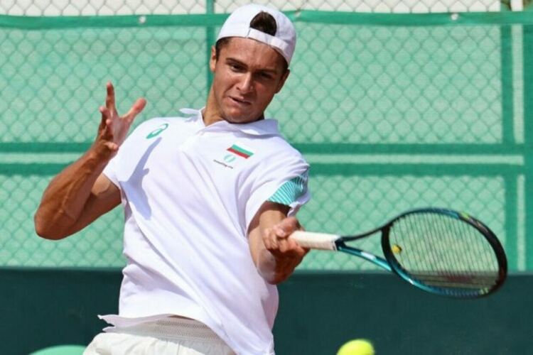 Александър Василев