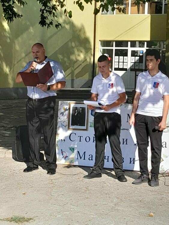 ПГМЕТ – Хасково посрещна своите ученици за 77-и път с надежда и вяра в успешното им бъдеще