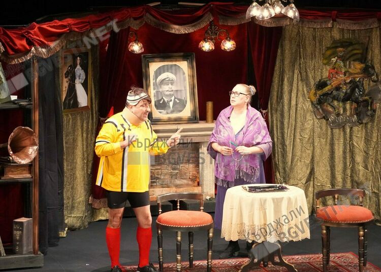 Комедия с Тончо Токмакчиев гостува в Кърджали