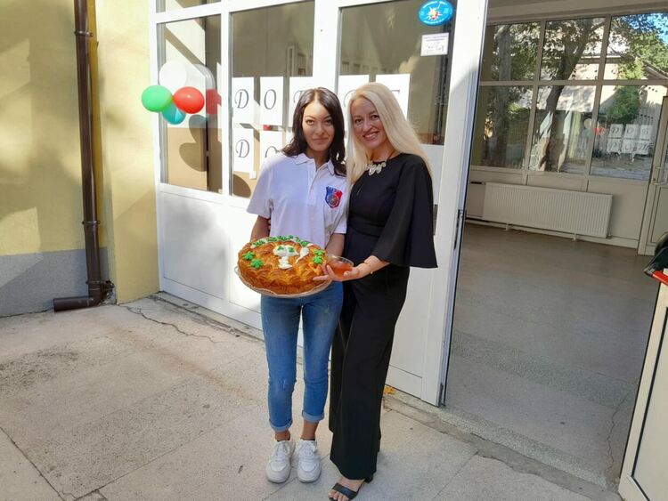 ПГМЕТ – Хасково посрещна своите ученици за 77-и път с надежда и вяра в успешното им бъдеще