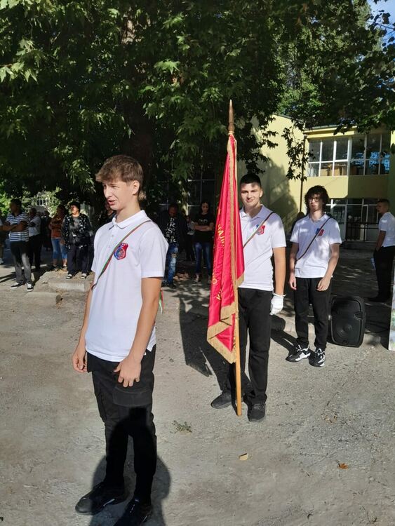 ПГМЕТ – Хасково посрещна своите ученици за 77-и път с надежда и вяра в успешното им бъдеще