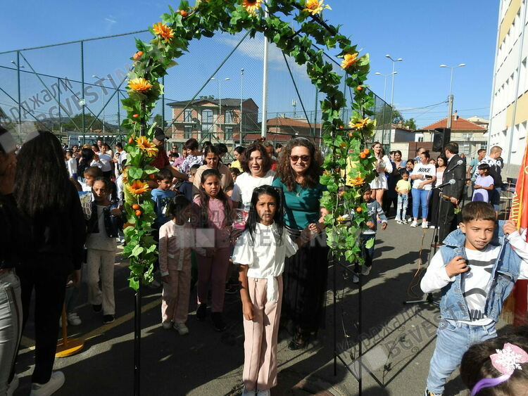 Училище „П.К.Яворов“в кв.“Боровец“посрещна обновено своите ученици