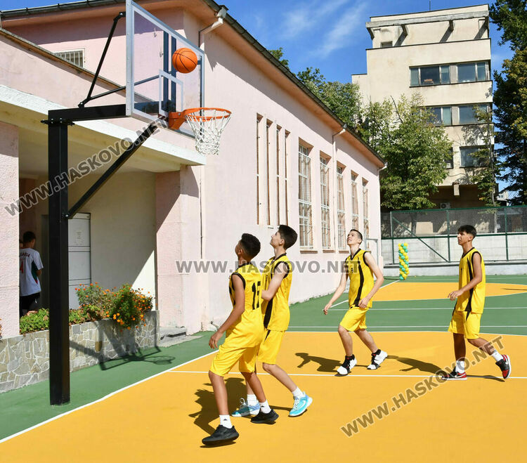 ПГДС „Цар Иван Асен II“ в Хасково с нова комбинирана спортна площадка