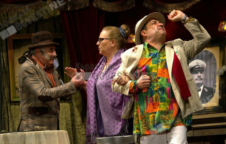 Комедия с Тончо Токмакчиев гостува в Кърджали