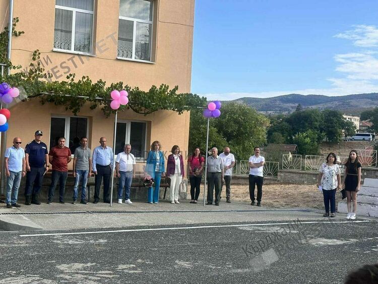 Откриха тържествено новата учебна година в село Нановица