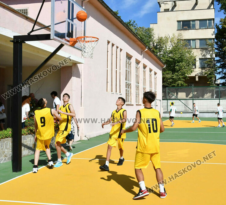 ПГДС „Цар Иван Асен II“ в Хасково с нова комбинирана спортна площадка