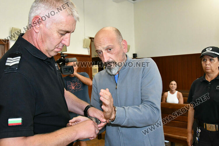 Задържаният за рекордните 740 кг марихуана мислил, че превозва тютюн за наргиле