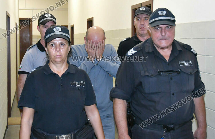 Задържаният за рекордните 740 кг марихуана мислил, че превозва тютюн за наргиле