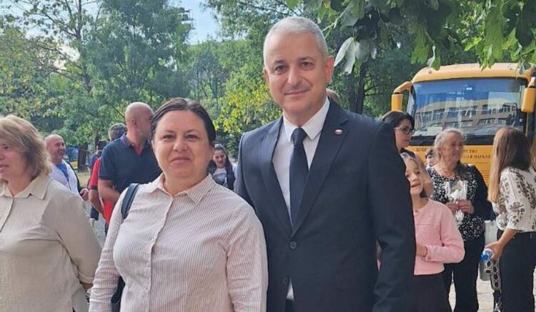 Ангел Янчев към учениците в Кърджали: Благодарете на учителите си всеки ден и обичайте България