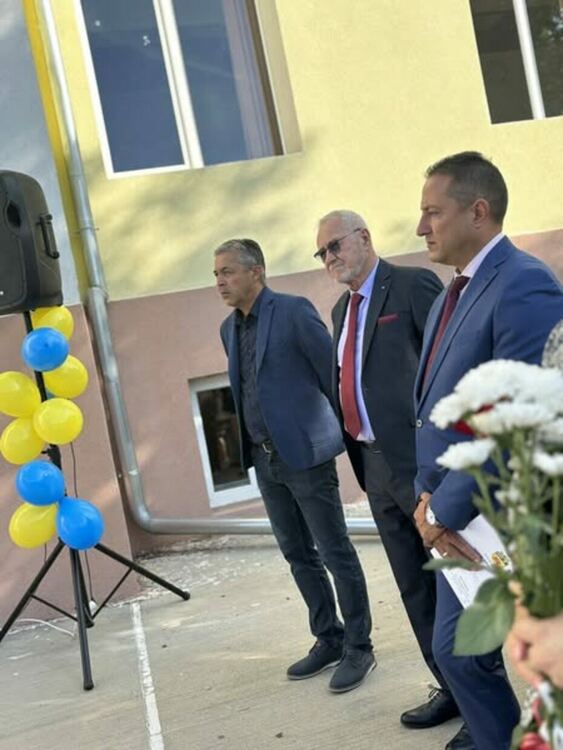 1934 деца прекрачиха прага на училища и детски градини в Радомир за първия учебен ден