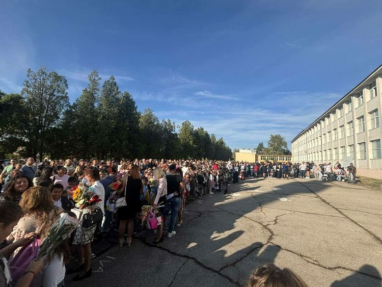 1934 деца прекрачиха прага на училища и детски градини в Радомир за първия учебен ден