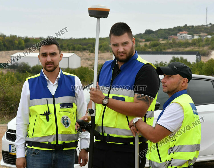 Кръгово движение и пасарелка ще решат проблема с опасното кръстовище до село Крепост, но не е ясно кога 
