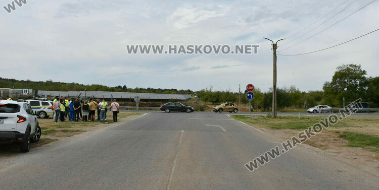Кръгово движение и пасарелка ще решат проблема с опасното кръстовище до село Крепост, но не е ясно кога 