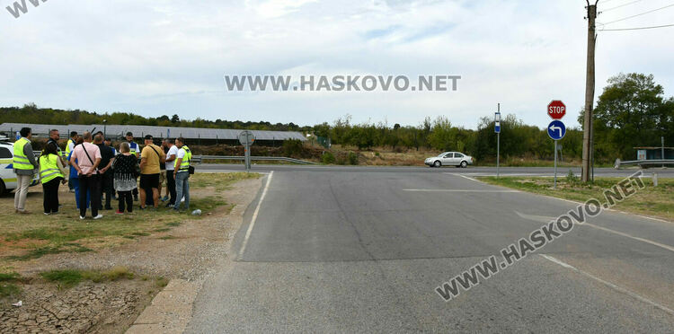 Кръгово движение и пасарелка ще решат проблема с опасното кръстовище до село Крепост, но не е ясно кога 