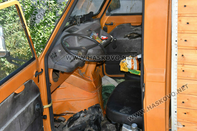 Инфлуенсър обикаля Европа с триколка-връстник с мотоциклетен двигател, мина през Хасково