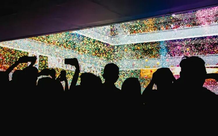 Депутатите затягат глобите за родители с надежда да дисциплинират децата.