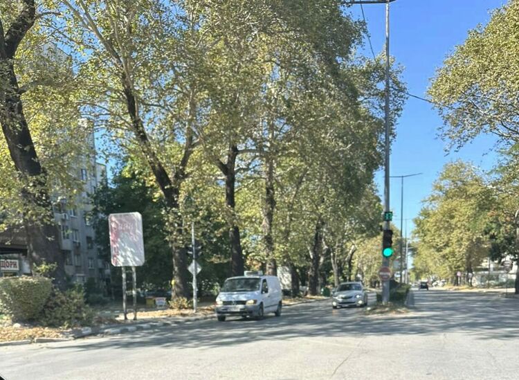 Въвеждат спешни мерки за безопасност на кръстовището на бул."България" и ул."Велико Търново"