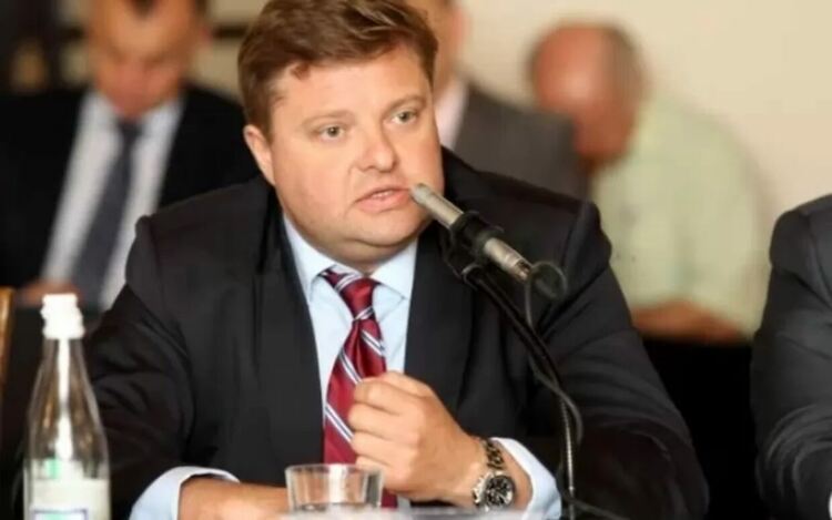 Бартломей Бабушка, президент на полската Агенция за индустриално развитие, е бивш консул на Украйна.