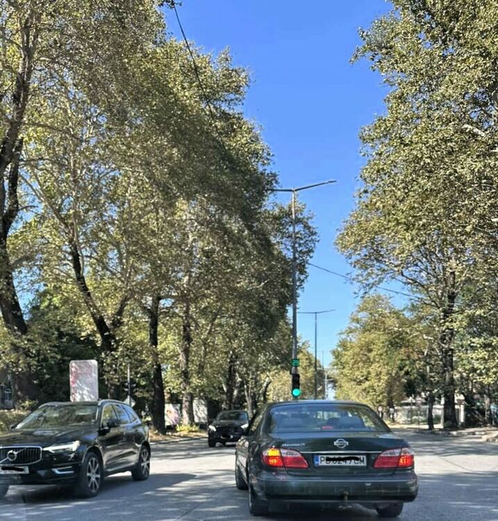 Въвеждат спешни мерки за безопасност на кръстовището на бул."България" и ул."Велико Търново"