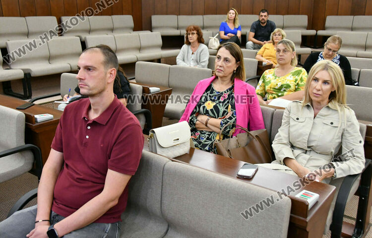 Паркинги в центъра са генерирали с над 200 000 лева повече приходи, откакто се стопанисват от общината