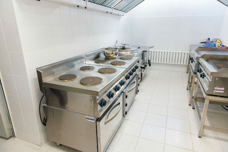 В Радомир бе открита първата по рода си услуга „Ученическо хранене“