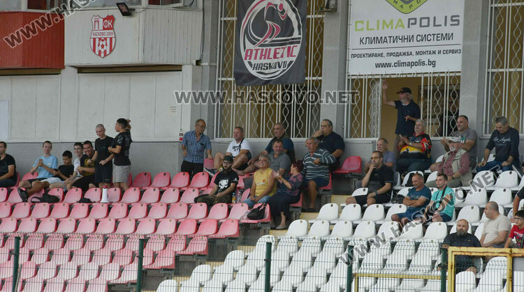 Два гола в началото на двете полувремена донесоха победата на „Хасково“ над „Загорец“