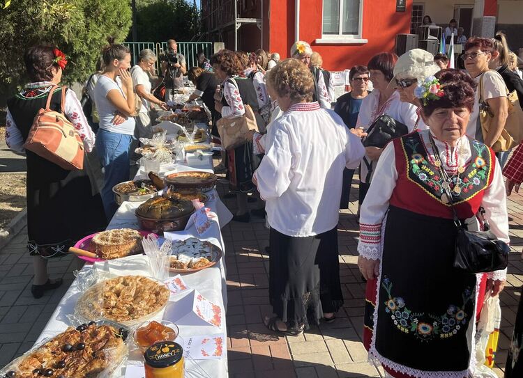 35-килограмова тиква е първенец в „Празникът на тиквата“ в Горски извор