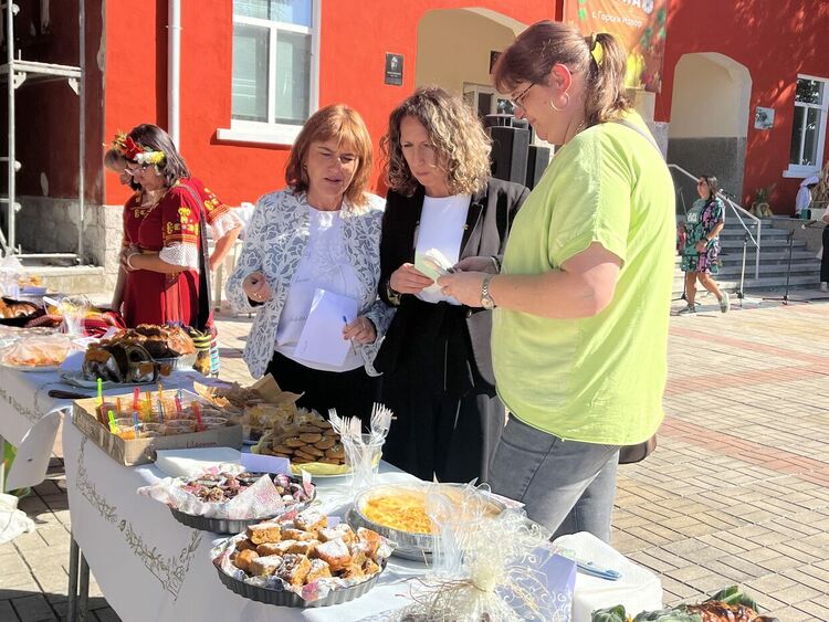 35-килограмова тиква е първенец в „Празникът на тиквата“ в Горски извор