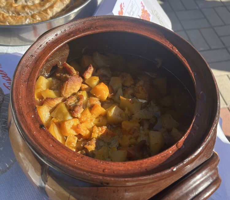 35-килограмова тиква е първенец в „Празникът на тиквата“ в Горски извор